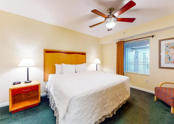 Ocean Walk 2422B